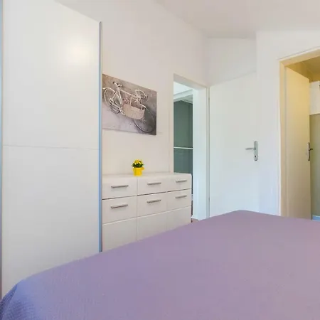 Apartment Nina *